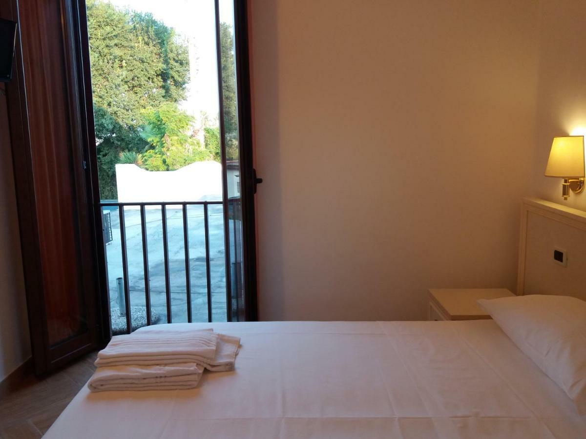 Il Piccolo Nido Bed & Breakfast Borgo Montenero Luaran gambar